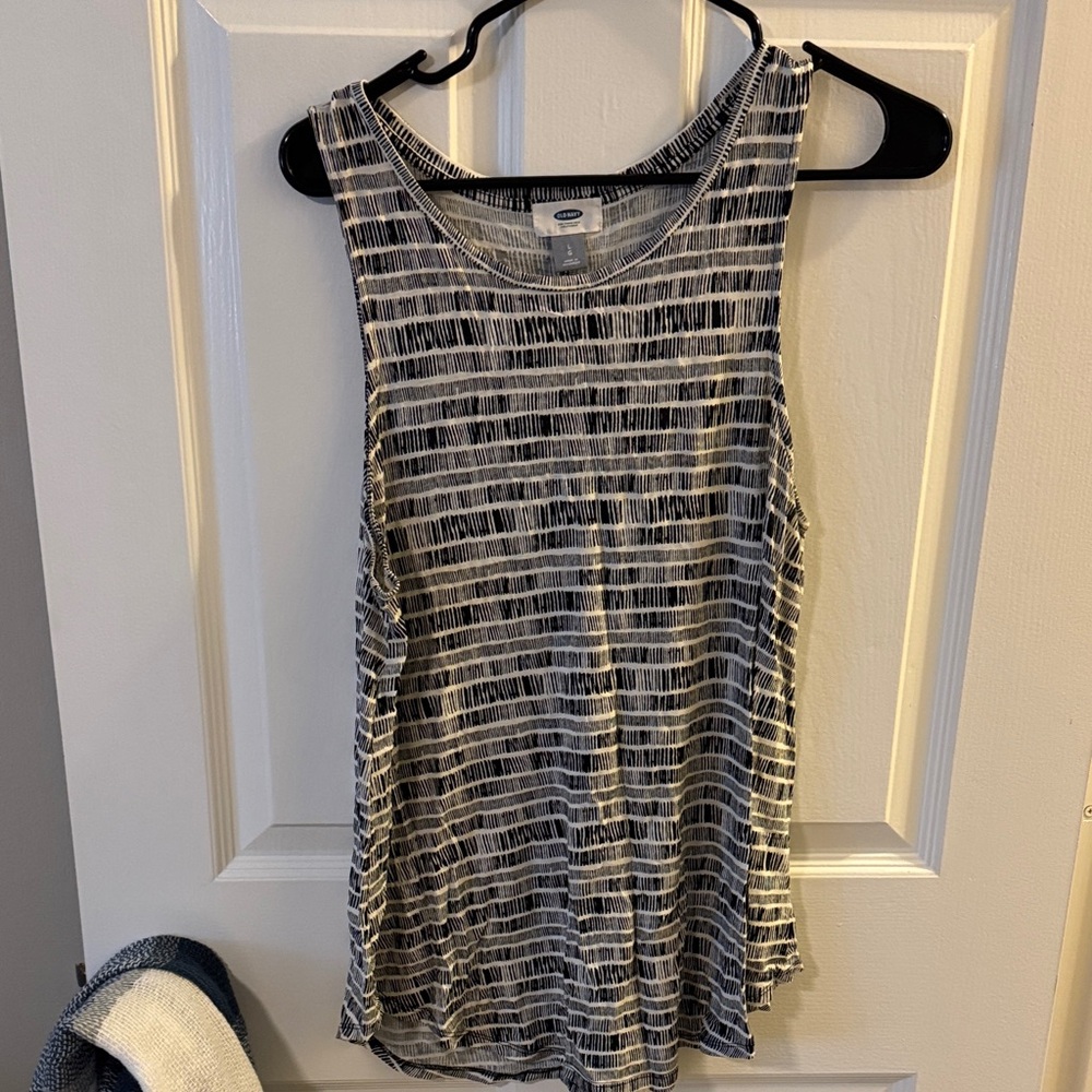 Old Navy Black and White Striped Scoop Neck Tank